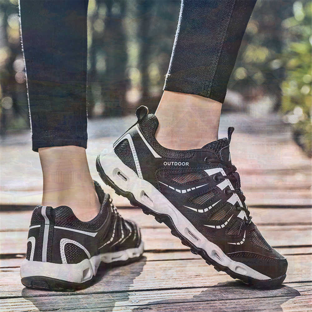 Sumer Round Tip Silver Sneaker - Luxury Lifestyle Lounge 评论和价格