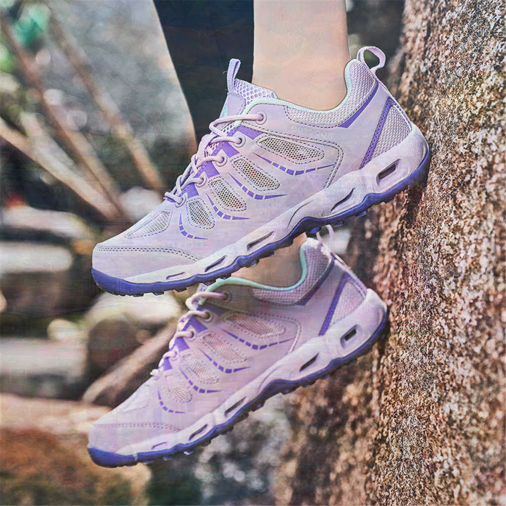 Sumer Round Tip Silver Sneaker - Luxury Lifestyle Lounge 评论和价格